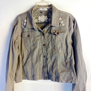 Women's plus size embroidered denim jacket